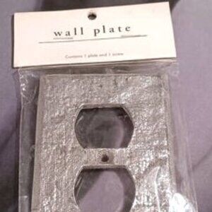 NWT vintage ceramic textured Pier 1 silver double outlet wall switch cover